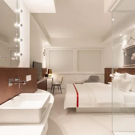 Ruby Luna By Ihg מלון 4*