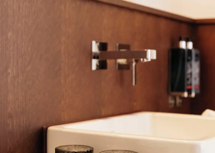 Ruby Luna Hotel 4*