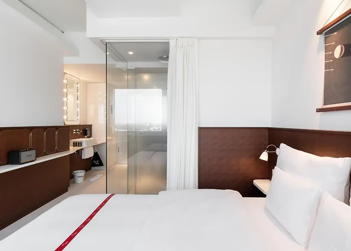 Ruby Luna 4* Ντίσελντορφ